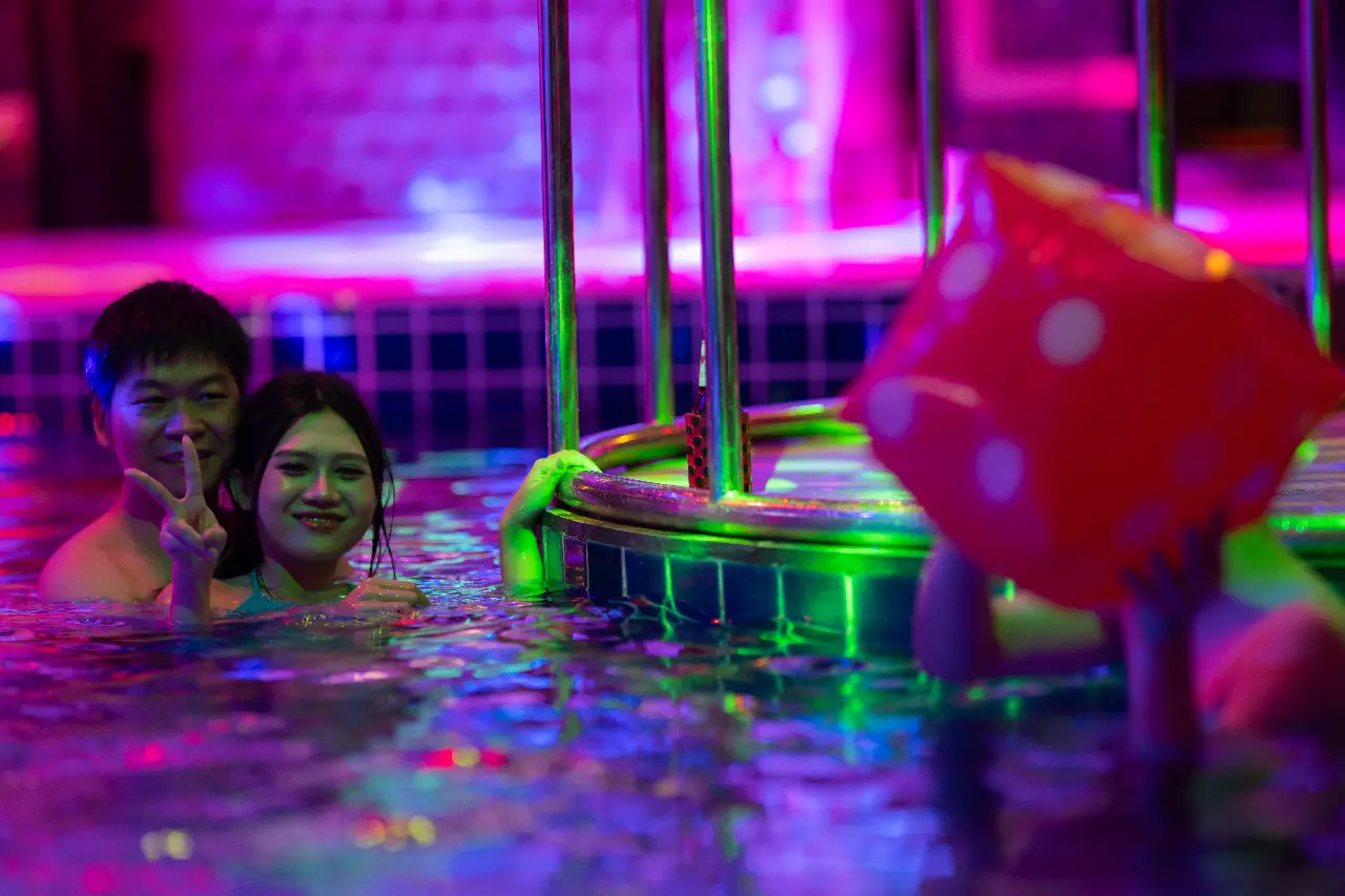 Climax Berlin Gallery Image 16